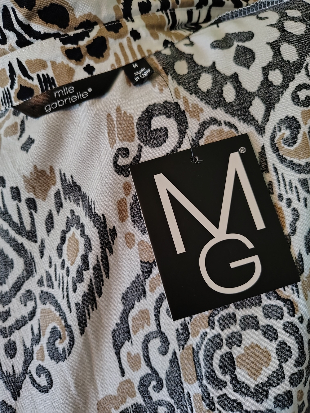 Mlle Gabrielle Black and Beige Printed Tunic Dress Button Up Women Medium NWT - Picture 9 of 10